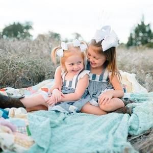 Meet your Posher, Caitlin